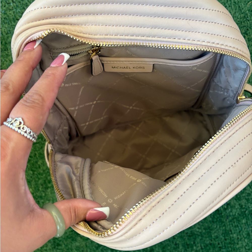 Michael Kors Blush Pink Backpack and Handbag Set - Picture 3 of 6